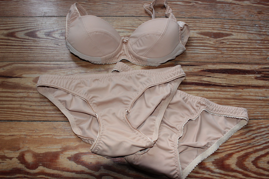 Merckwaerdigh BHS10 & Watson Bikini